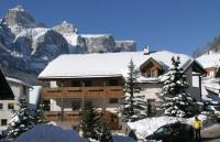 Chalet Cristina***
